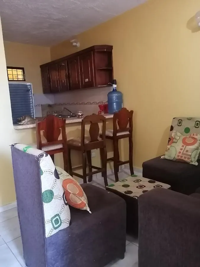 Las Colinas De Samana アパート